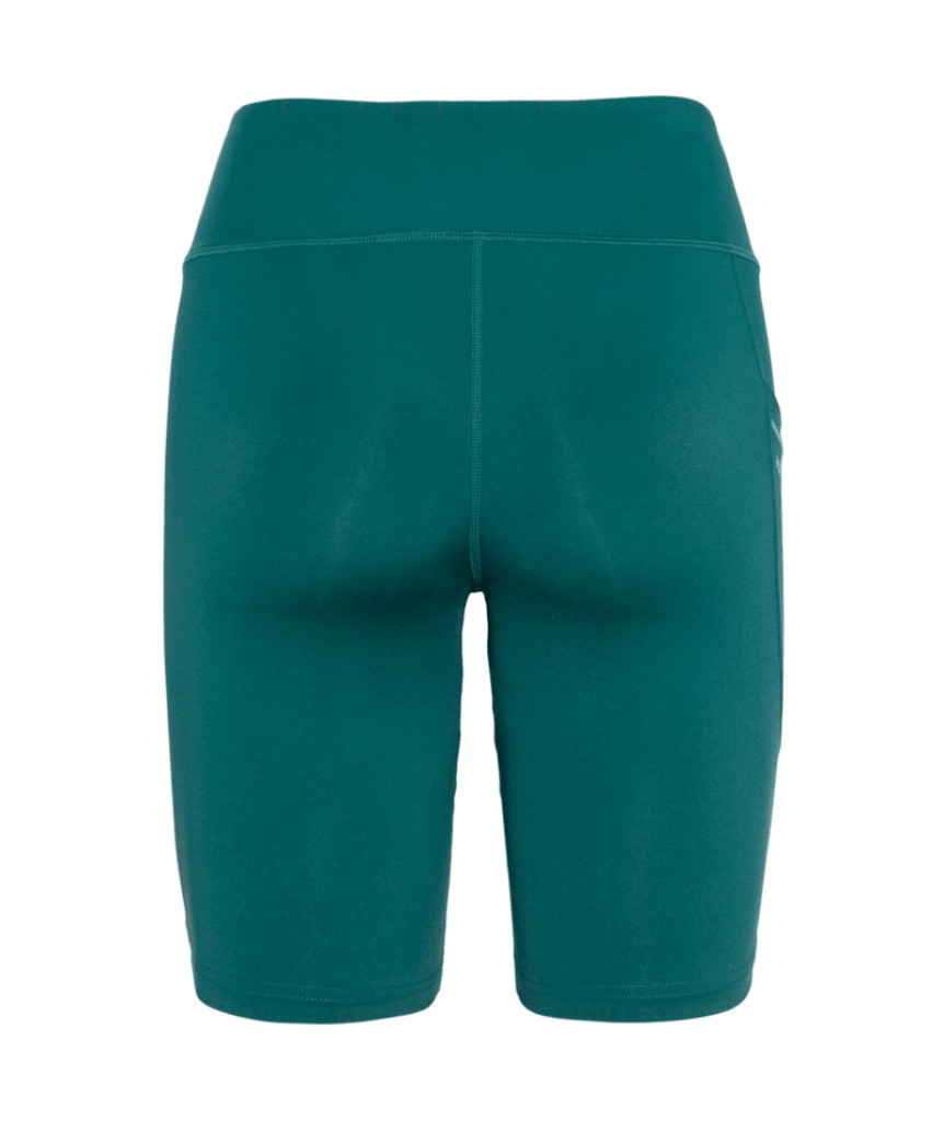 Kari Traa Ava 8 Inch Shorts in GRÜN