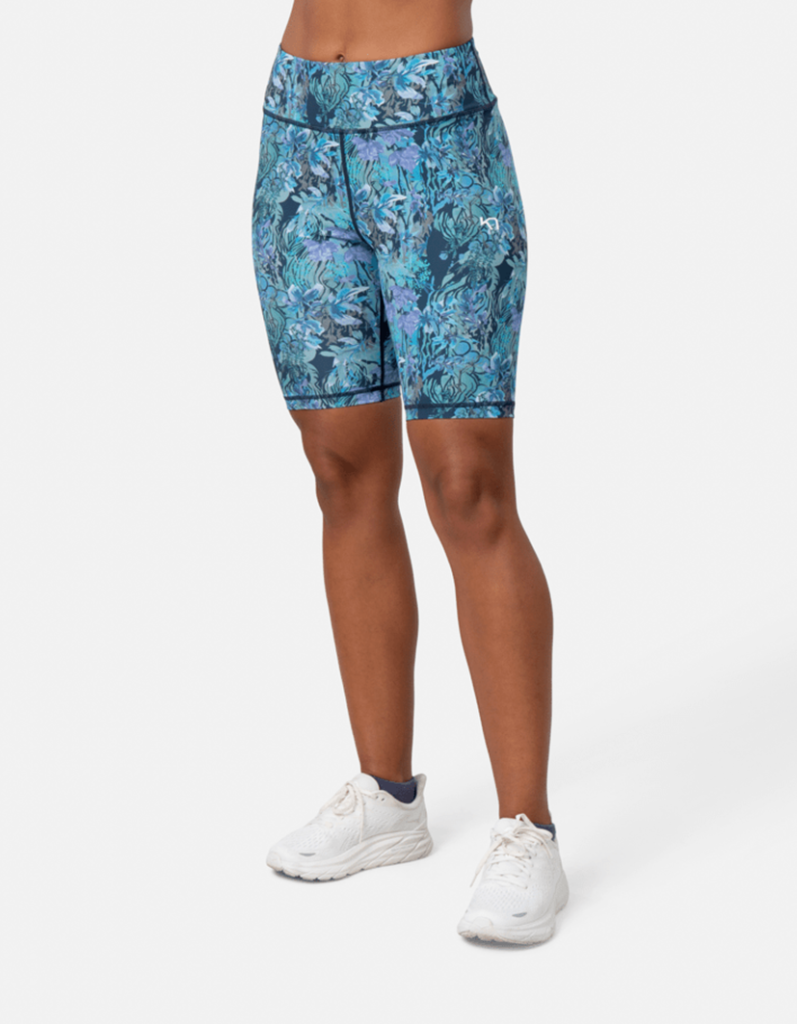 Kari Traa Vilde Bike Shorts 8In in BLAU