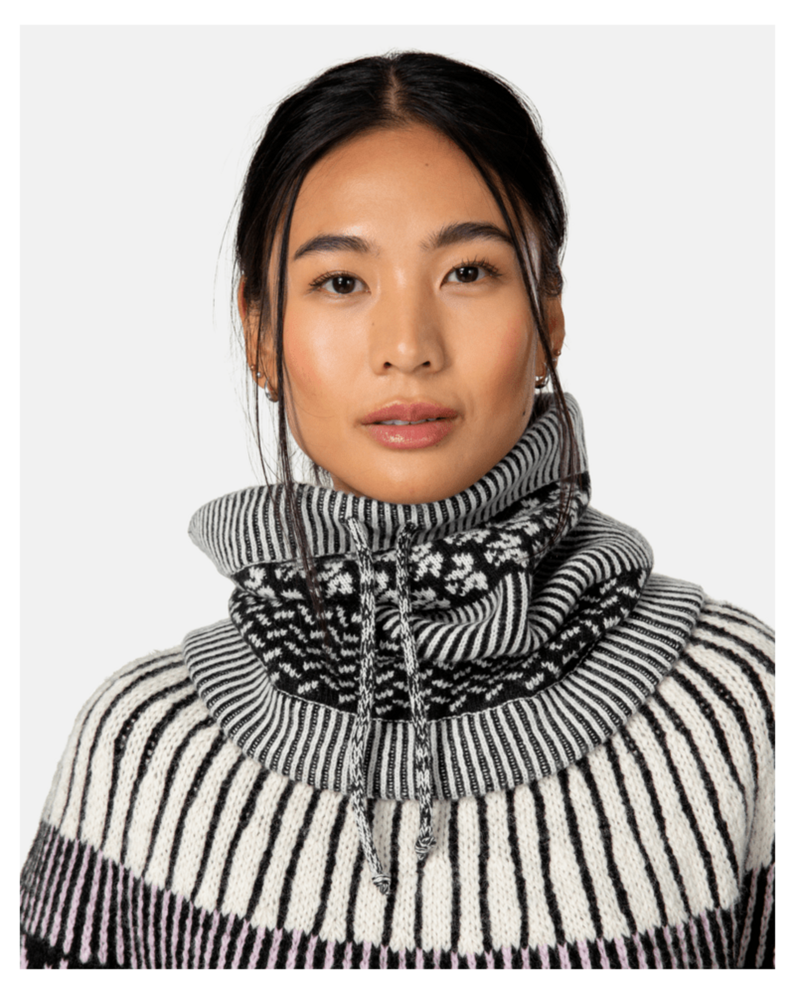 Kari Traa Smekker Knit Tube in SCHWARZ