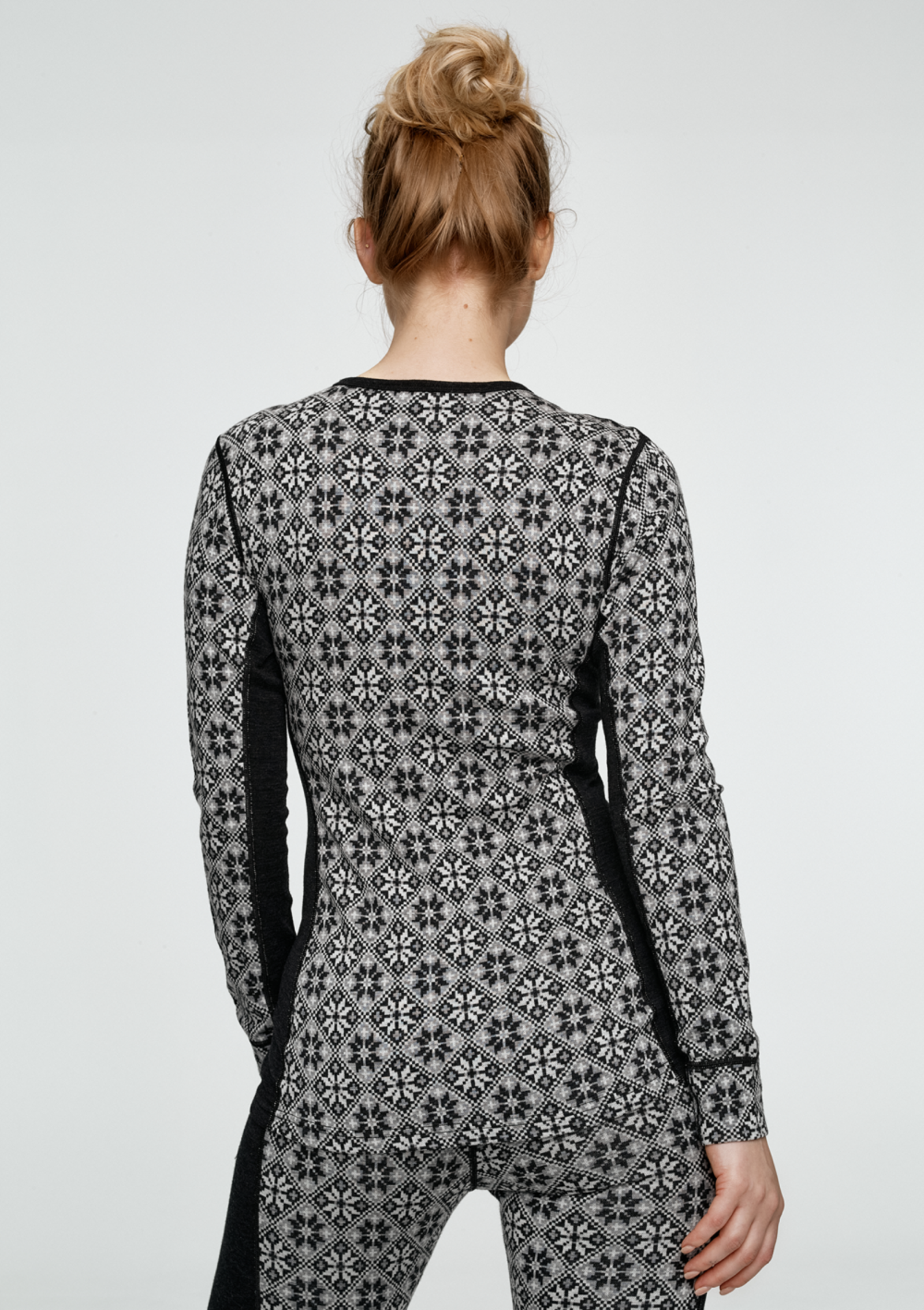 Kari Traa Rose Long Sleeve in SCHWARZ