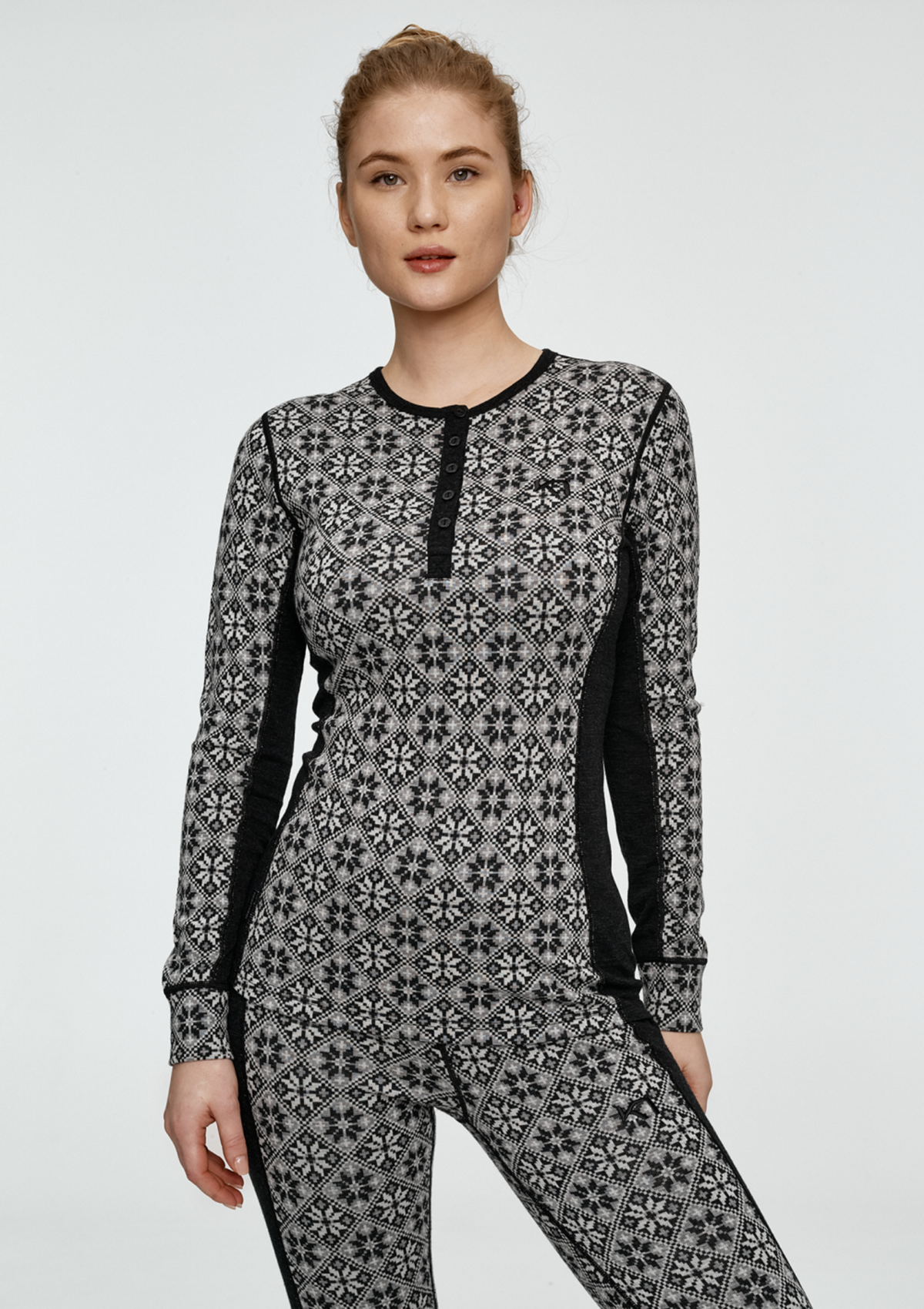Kari Traa Rose Long Sleeve in SCHWARZ