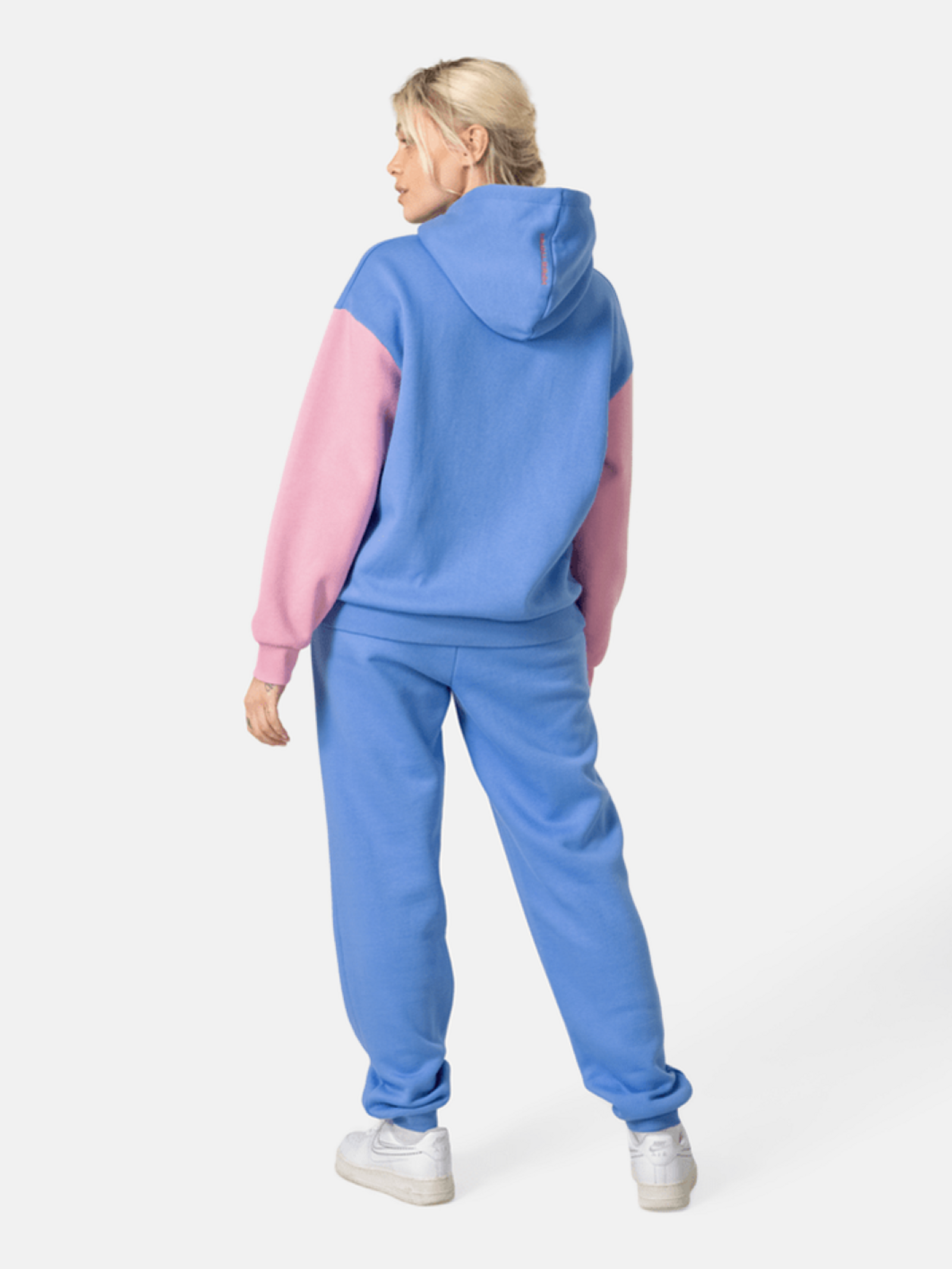 Kari Traa Anelie Hood in BLAU