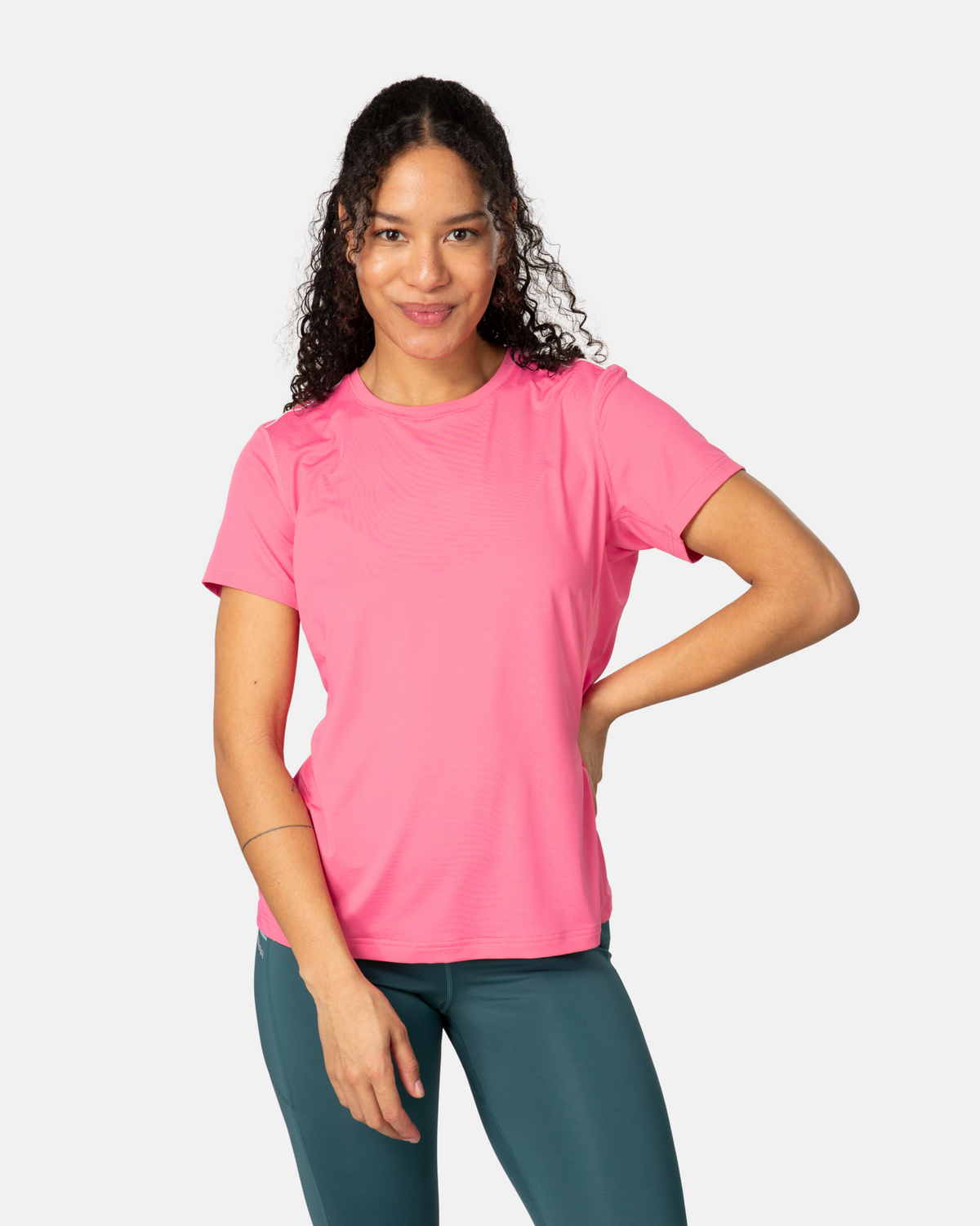 Kari Traa Ava Tee in PINK