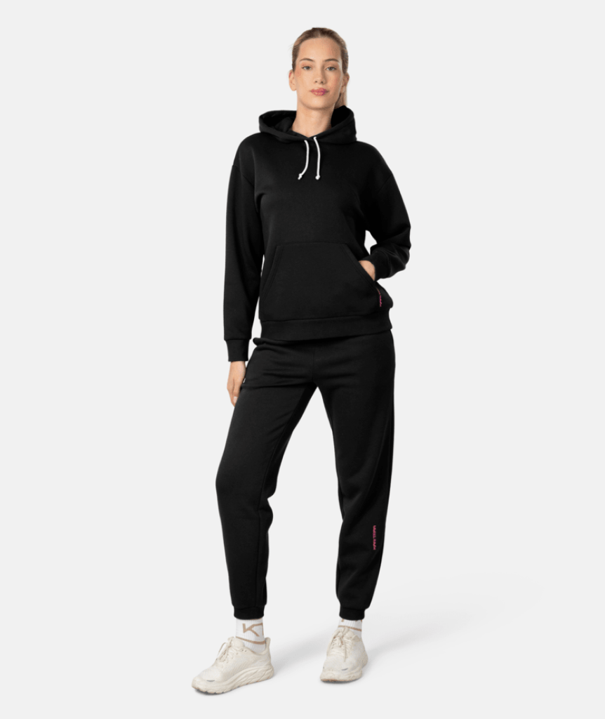 Kari Traa Anelie Hood in SCHWARZ