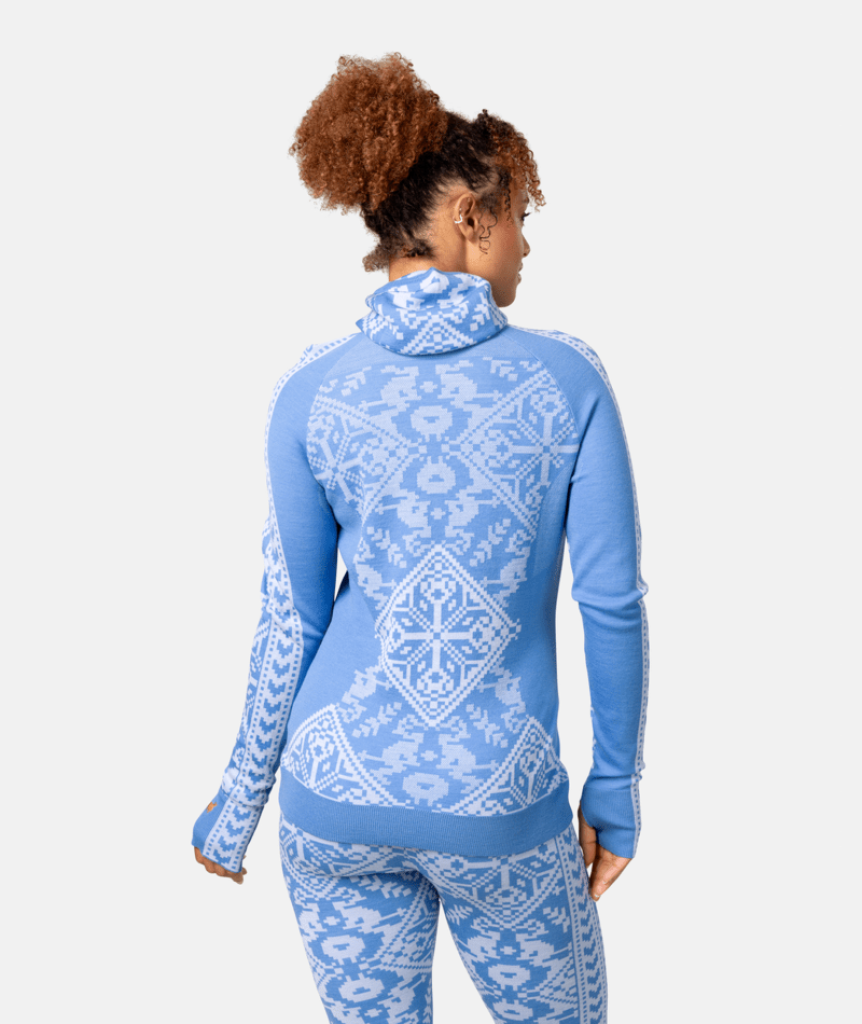 Kari Traa Saga Hood in BLAU