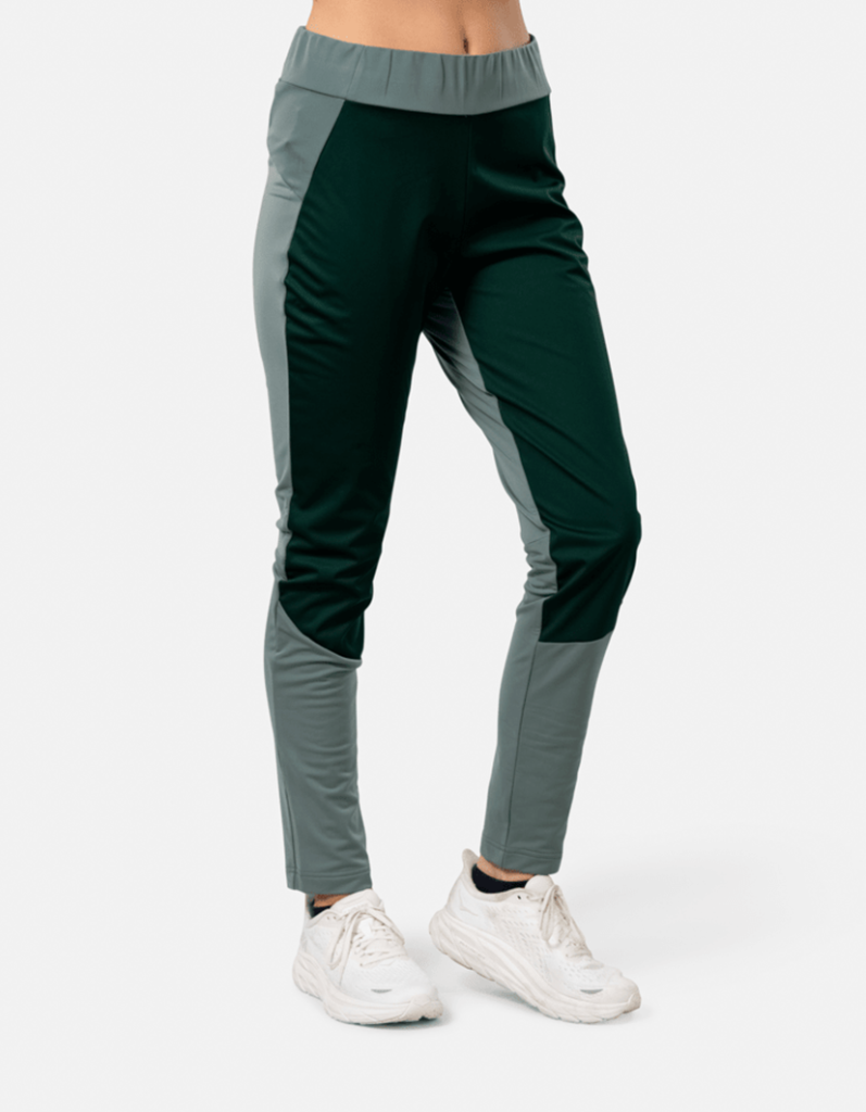Kari Traa Louise Hybrid Pants in GRÜN