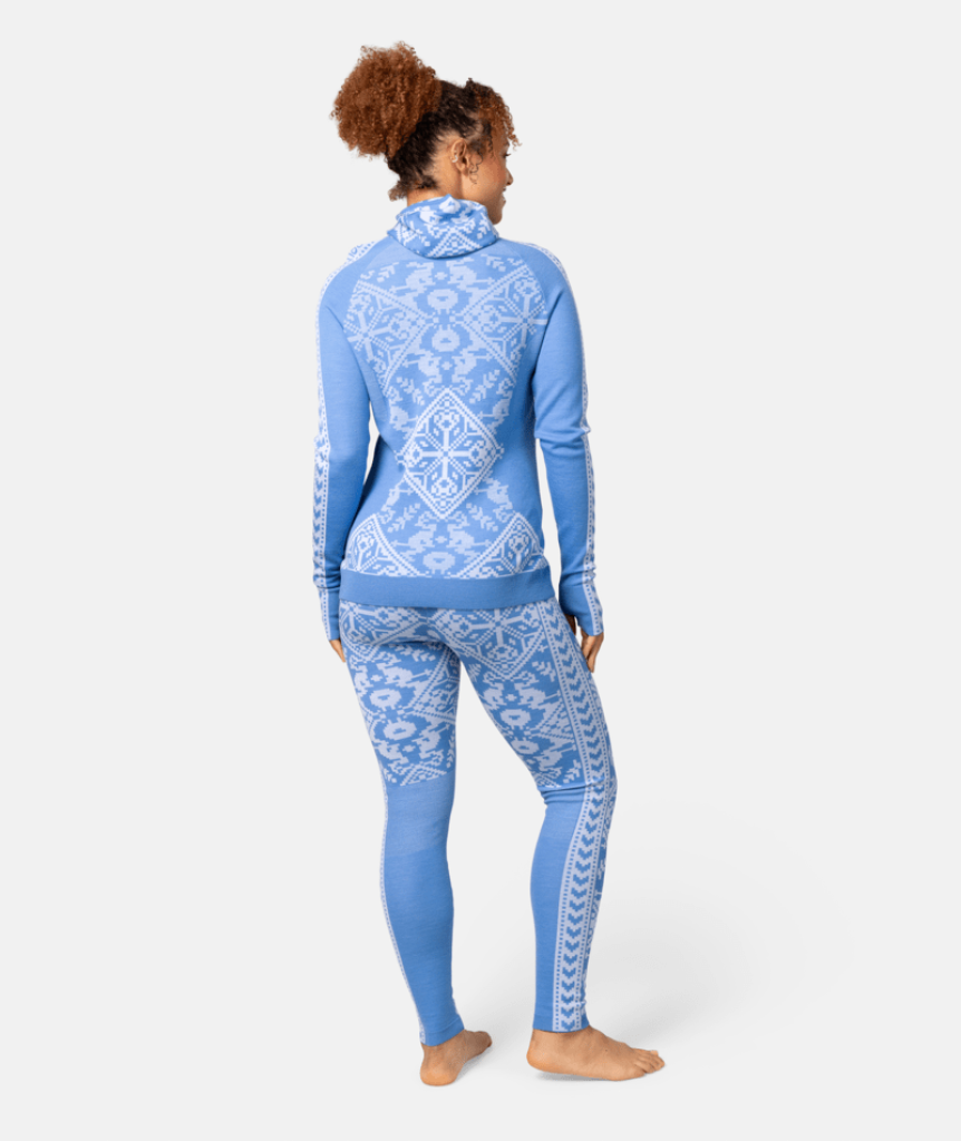 Kari Traa Saga Hood in BLAU