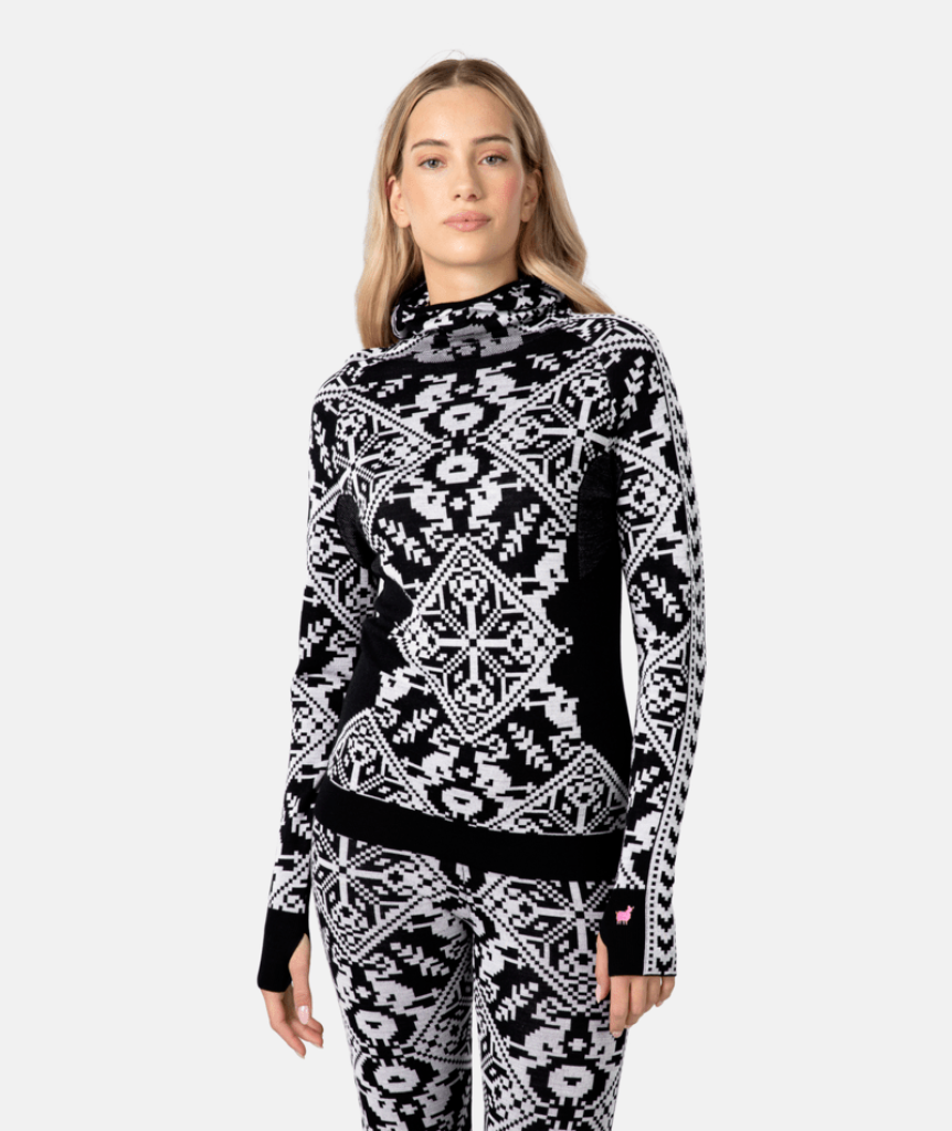 Kari Traa Saga Hood in SCHWARZ