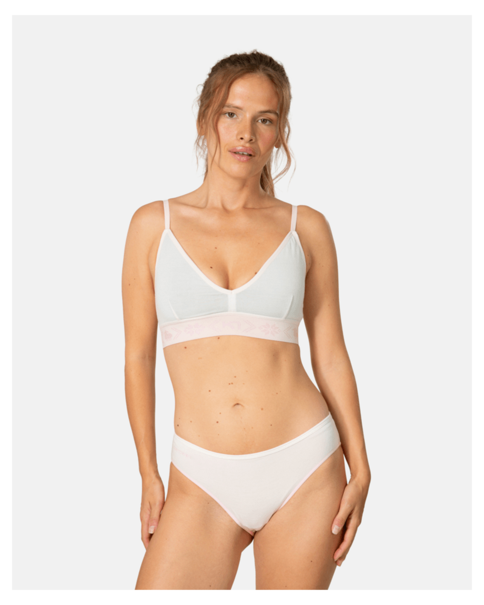 Kari Traa Sylvi Bra in WEISS