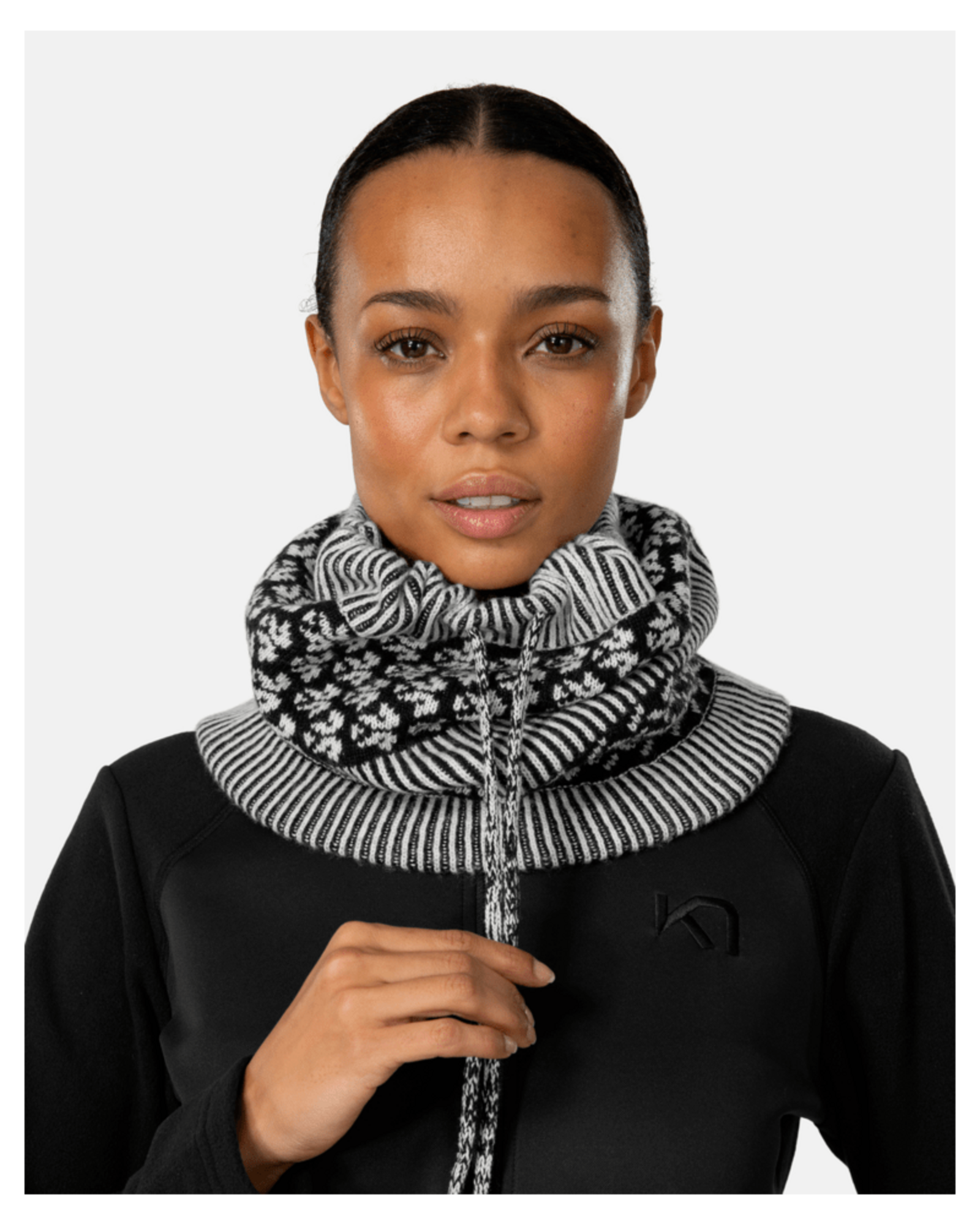 Kari Traa Smekker Knit Tube in SCHWARZ
