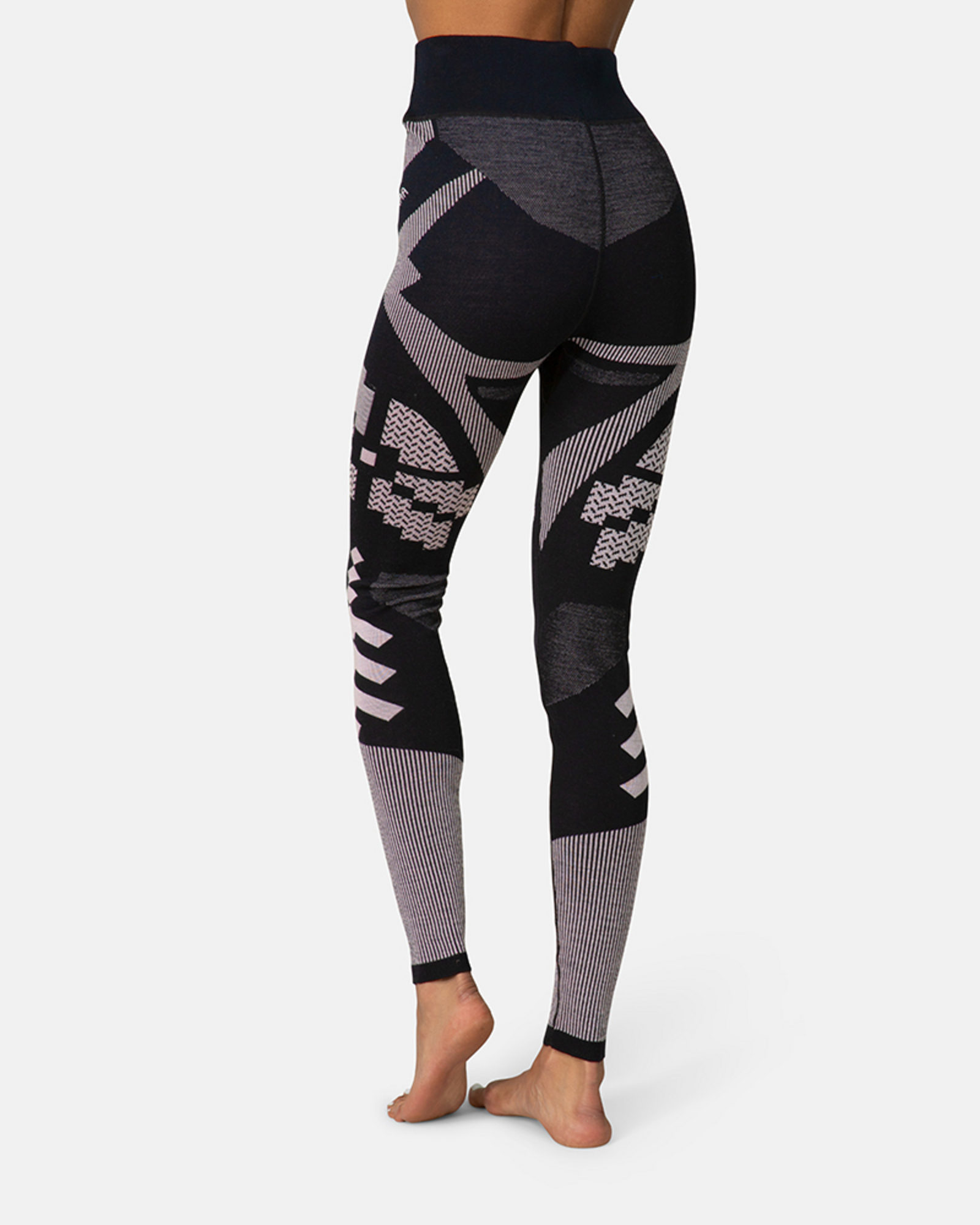 Kari Traa Faith Pants in SCHWARZ